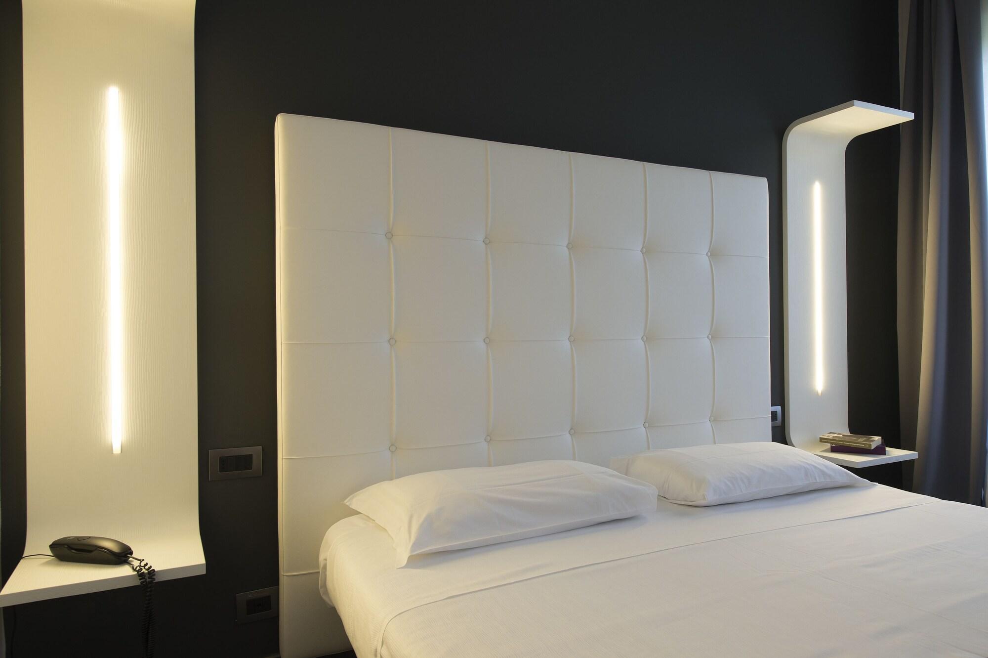 Hotel San Francisco Milano Esterno foto