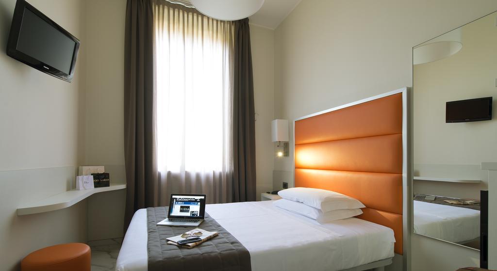 Hotel San Francisco Milano Esterno foto